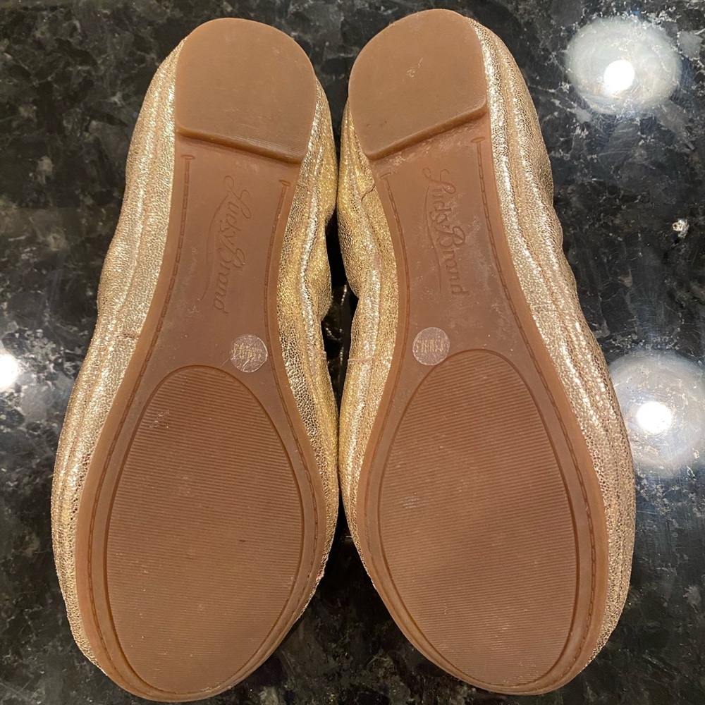 Lucky Brand Gold Women's Ballet Flats 8.5 - Picture 5 of 8